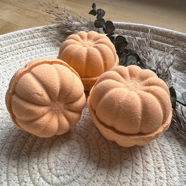 Pumpkin Pecan Waffle | Pumpkin Bath Bomb |  with goat milk | 4.5 ounce