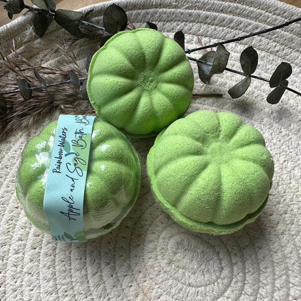 Apple Sage | Pumpkin Bath Bomb |  with goat milk | 4.5 ounce