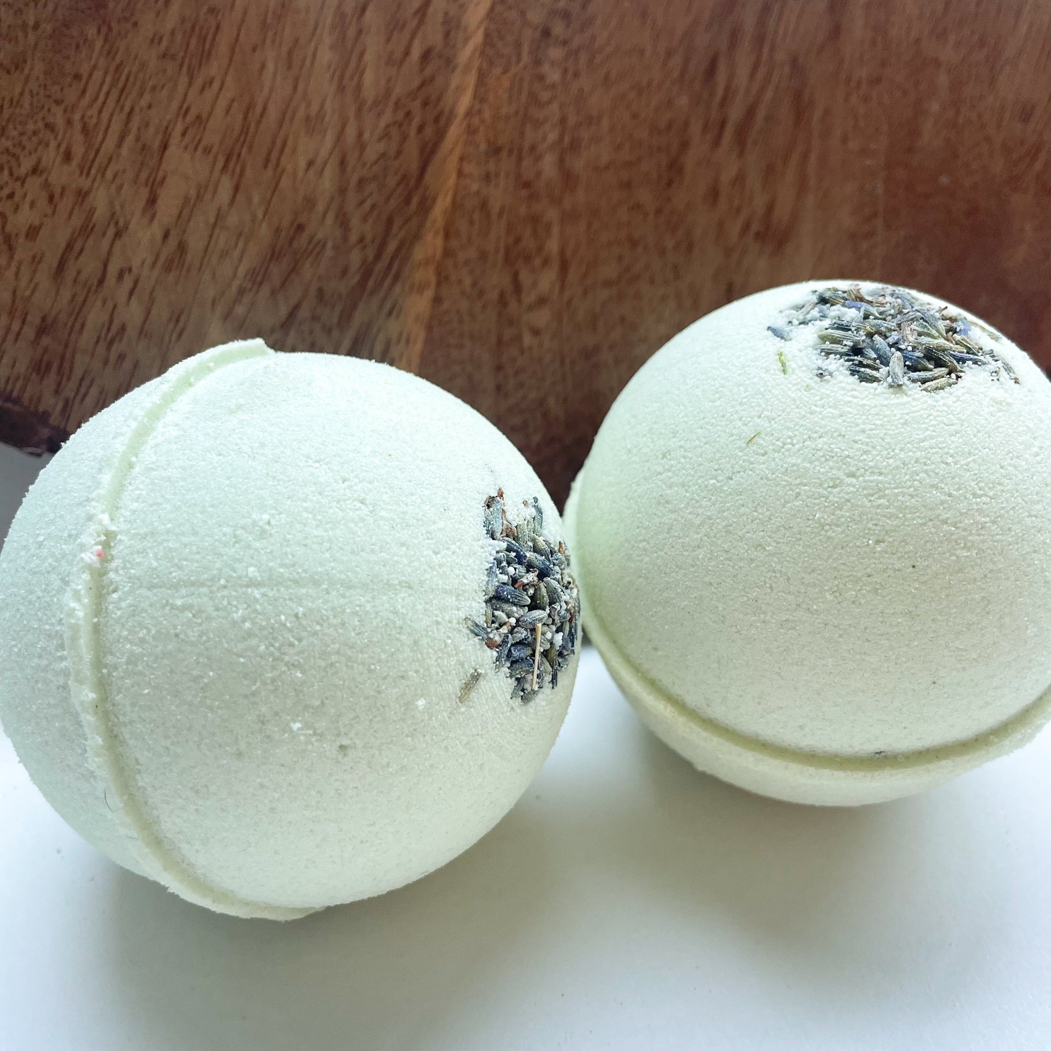 White Tea Bath Bomb | with goat milk & french green clay | 4.5 ounce