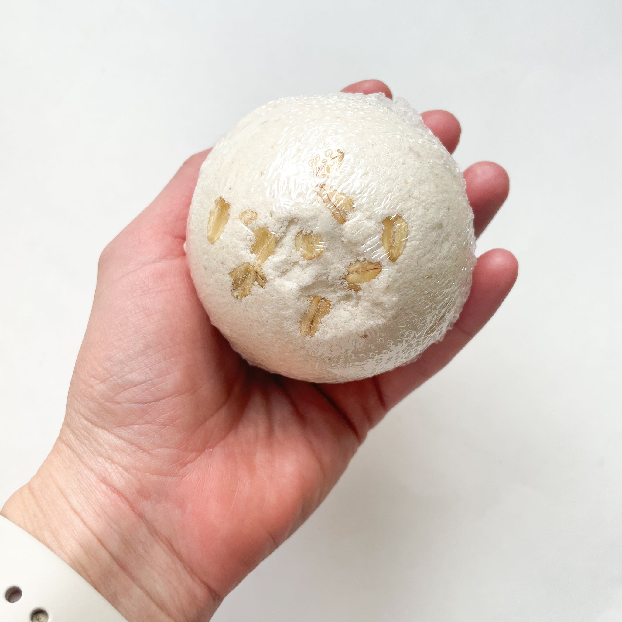 Oatmeal & Honey Bath Bomb | with colloidal oats | 4.5 ounce